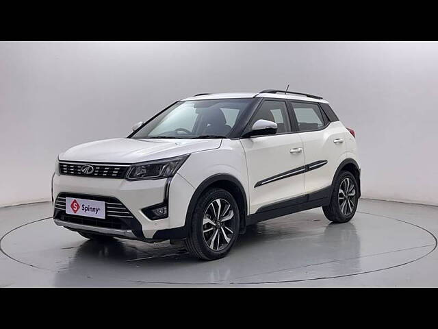 Second Hand Mahindra XUV300 [2019-2024] W8 (O) 1.5 Diesel AMT in Bangalore