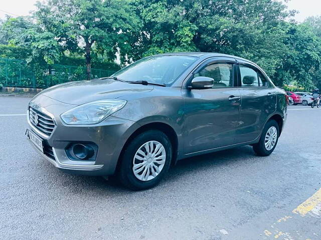 Second Hand Maruti Suzuki Dzire [2017-2020] VDi AMT in Delhi