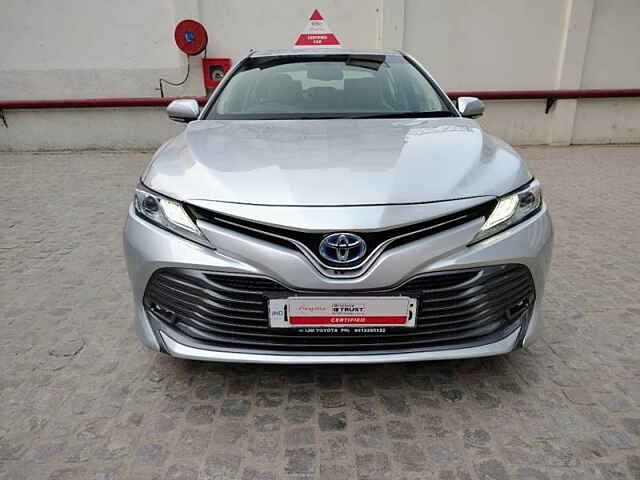 Second Hand Toyota Camry Hybrid in Delhi