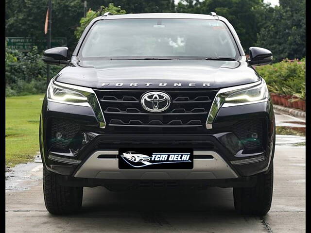 Second Hand Toyota Fortuner 4X2 AT 2.8 Diesel in Delhi