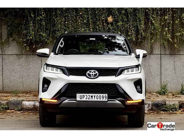 Second Hand Toyota Fortuner Legender 2.8 4X4 AT in Delhi