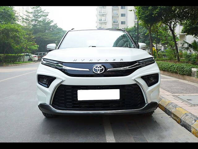 Second Hand Toyota Urban Cruiser Hyryder V NeoDrive in Delhi