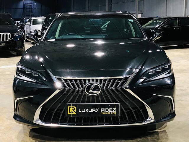 Second Hand Lexus ES 300h Luxury in Hyderabad