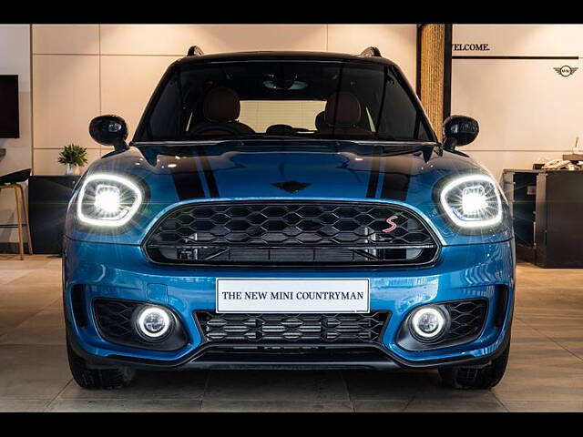 MINI Countryman Price - Images, Colours & Reviews - CarWale