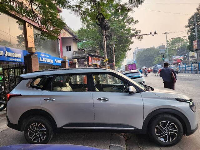 Second Hand Kia Carens [2022-2023] Luxury Plus 1.4 Petrol 7 STR in Kolkata