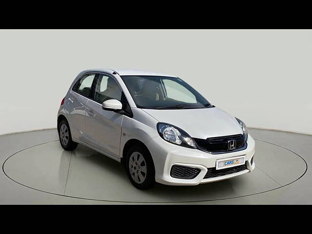 Second Hand Honda Brio S (O)MT in Rajkot