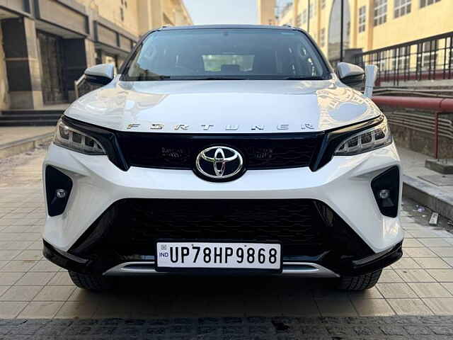 Second Hand Toyota Fortuner Legender 2.8 4X2 AT in Ghaziabad