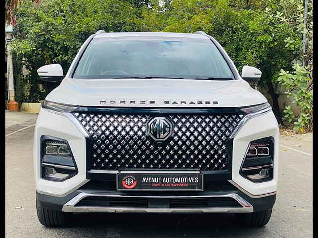 Second Hand MG Hector Plus Sharp 2.0 Diesel Turbo MT 6-STR in Bangalore