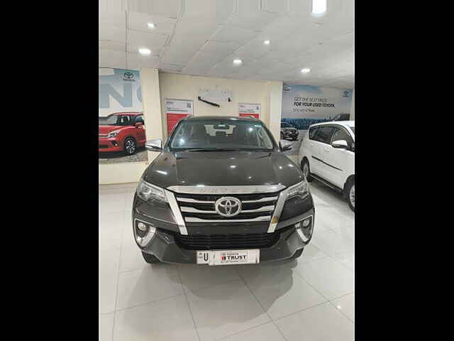 Second Hand Toyota Fortuner [2016-2021] 2.8 4x2 MT [2016-2020] in Kanpur