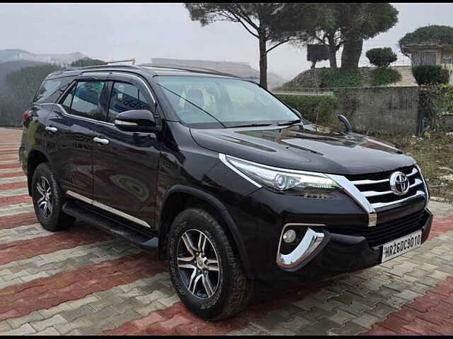 Second Hand Toyota Fortuner [2016-2021] 2.8 4x2 AT [2016-2020] in Chandigarh