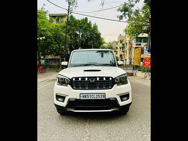 Second Hand Mahindra Scorpio S11 MT 7S in Delhi