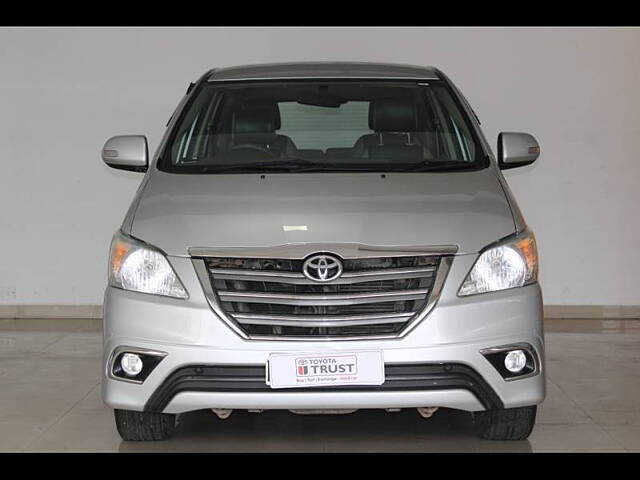 Second Hand Toyota Innova [2013-2014] 2.5 ZX 7 STR BS-III in Bangalore