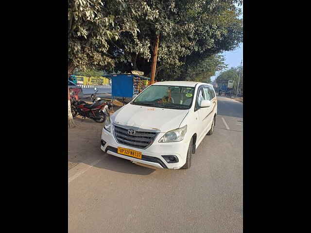 Second Hand Toyota Innova [2013-2014] 2.5 GX 7 STR BS-IV LTD in Lucknow