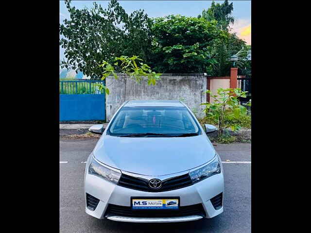 Second Hand Toyota Corolla Altis [2014-2017] JS Petrol in Mumbai