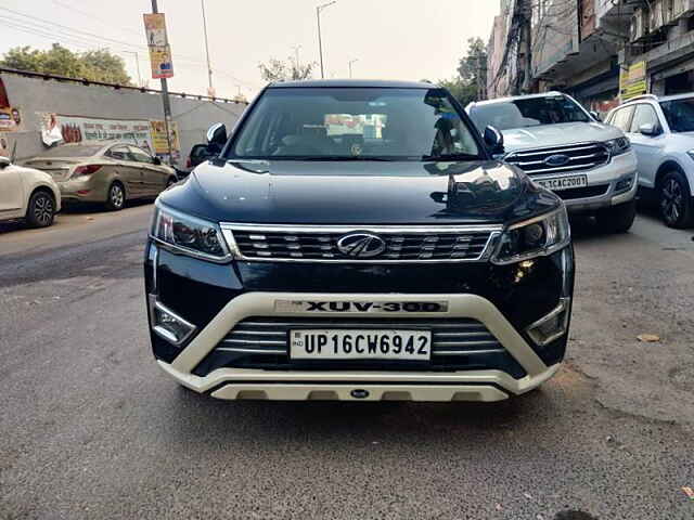 Second Hand Mahindra XUV300 [2019-2024] W8 (O) 1.2 Petrol in Delhi