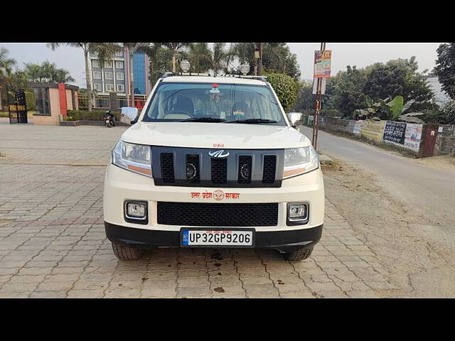 Second Hand Mahindra TUV300 [2015-2019] T8 in Lucknow