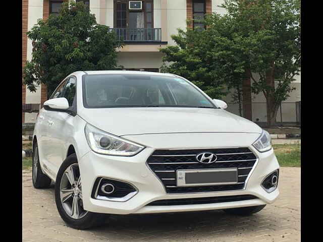 Second Hand Hyundai Verna [2017-2020] SX (O) 1.6 CRDi  AT in Mohali