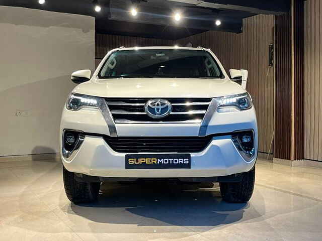 Second Hand Toyota Fortuner [2016-2021] 2.8 4x2 AT [2016-2020] in Delhi