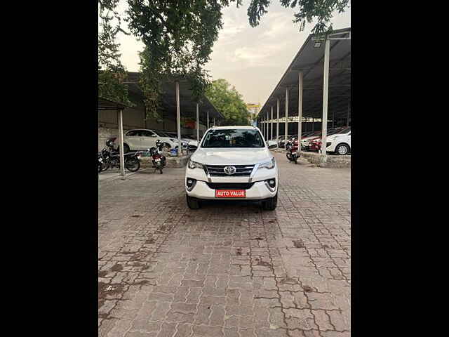 Second Hand Toyota Fortuner [2016-2021] 2.8 4x2 MT [2016-2020] in Lucknow