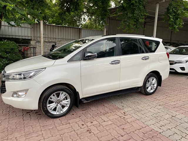 Second Hand Toyota Innova Crysta [2016-2020] 2.4 ZX 7 STR [2016-2020] in Lucknow