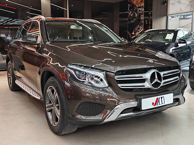 Second Hand Mercedes-Benz GLC [2016-2019] 220 d Progressive in Ahmedabad