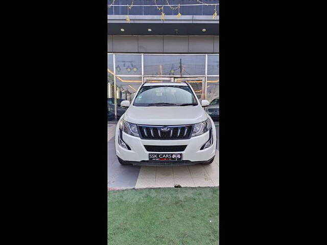 Second Hand Mahindra XUV500 [2015-2018] W10 in Lucknow