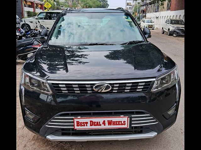 Second Hand Mahindra XUV300 [2019-2024] 1.5 W8 (O) [2019-2020] in Lucknow