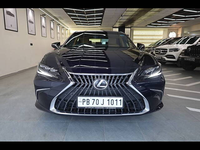 Second Hand Lexus ES 300h Luxury in दिल्ली