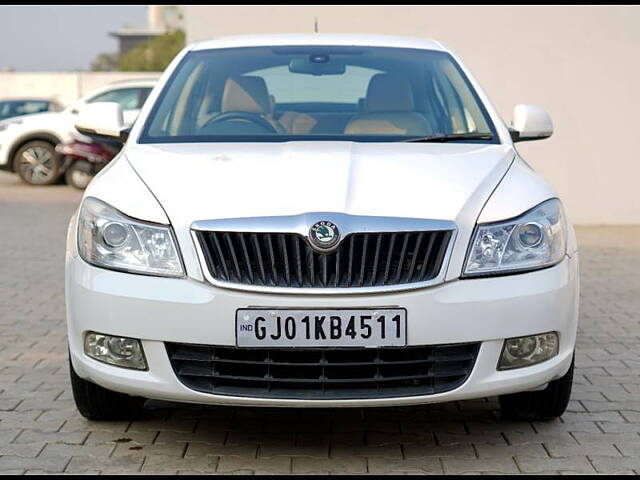 Second Hand Skoda Laura Ambition 2.0 TDI CR MT in Ahmedabad