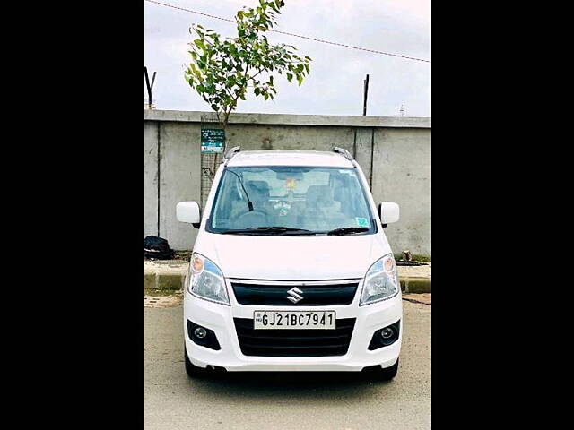 Second Hand Maruti Suzuki Wagon R 1.0 [2014-2019] VXI AMT in Surat