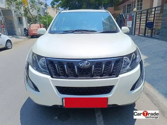 Used 2015 Mahindra XUV500 2015 2018 W10 AWD For Sale In Bangalore At toyota-innova-crysta-vs-mahindra-xuv500-2018-facelift-review