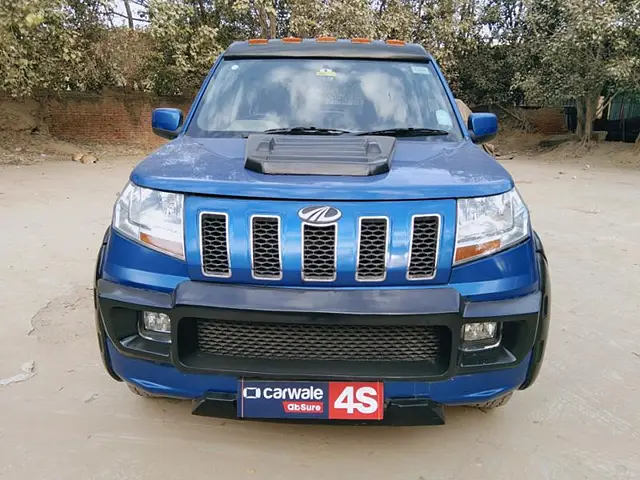 Second Hand Mahindra TUV300 [2015-2019] T8 in Delhi