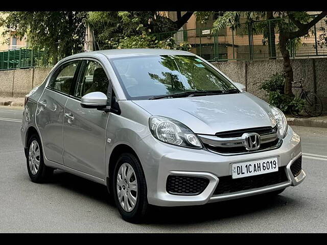 Second Hand Honda Amaze [2016-2018] 1.2 S i-VTEC in Delhi