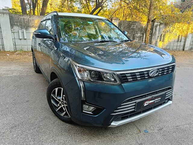 Second Hand Mahindra XUV300 [2019-2024] W8 (O) 1.2 Petrol AMT in Mumbai