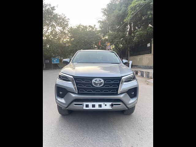 Second Hand Toyota Fortuner 4X4 AT 2.8 Diesel in Delhi