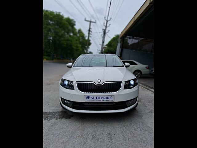 Second Hand Skoda Octavia [2017-2021] 1.8 TSI Style Plus AT [2017] in Hyderabad