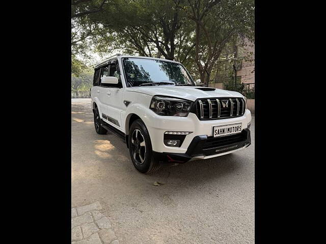 Second Hand Mahindra Scorpio S11 MT 7S CC in Delhi