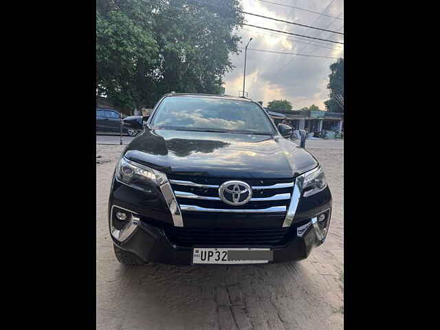 Second Hand Toyota Fortuner [2016-2021] 2.8 4x2 MT [2016-2020] in Lucknow