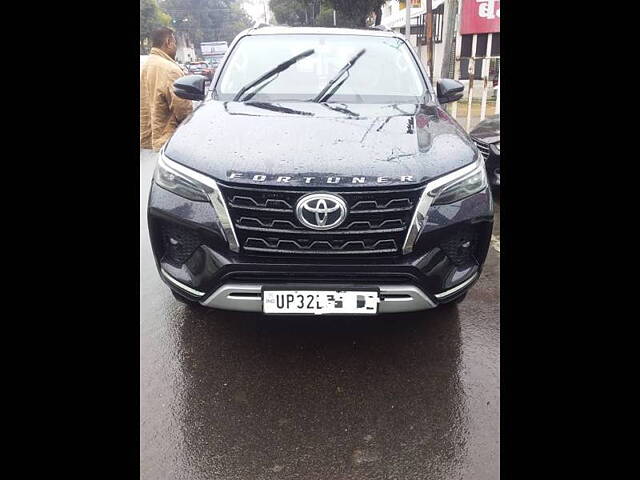 Second Hand Toyota Fortuner 4X2 AT 2.8 Diesel in Lucknow