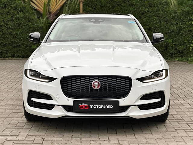 Second Hand Jaguar XE SE in Surat