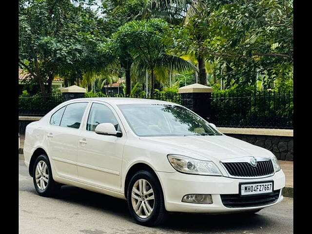 Second Hand Skoda Laura Ambition 2.0 TDI CR AT in Mumbai