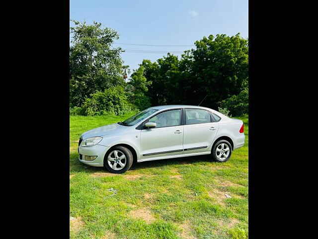 Second Hand Skoda Rapid [2011-2014] Elegance 1.6 TDI CR MT in Vadodara