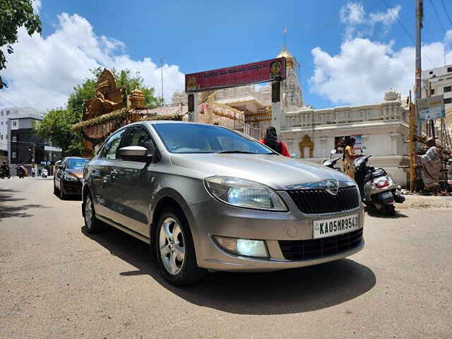 Second Hand Skoda Rapid [2014-2015] 1.5 TDI CR Ambition with Alloy Wheels in Bangalore