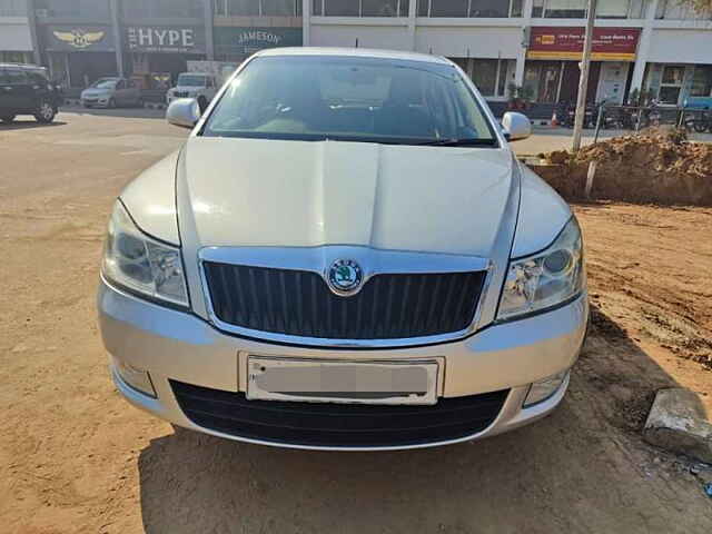 Second Hand Skoda Laura Ambiente 2.0 TDI CR MT in Mohali