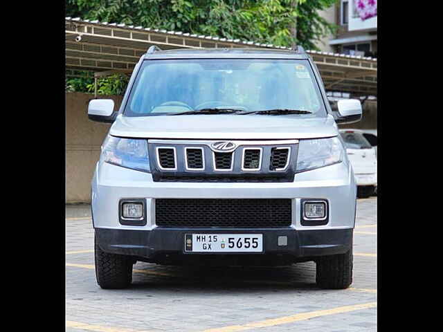 Second Hand Mahindra TUV300 T10 in Nashik