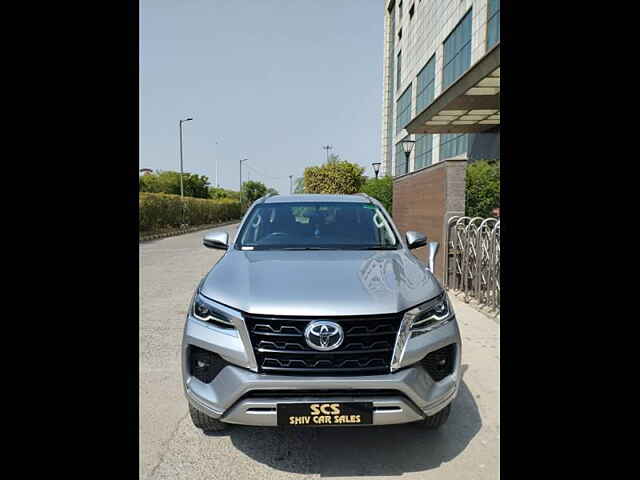 Second Hand Toyota Fortuner 4X4 AT 2.8 Diesel in Delhi