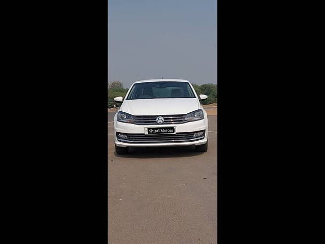 Second Hand Volkswagen Vento [2015-2019] Highline Plus 1.2 (P) AT 16 Alloy in Vadodara