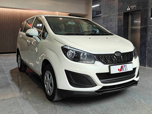 Second Hand Mahindra Marazzo [2018-2020] M2 8 STR in Ahmedabad