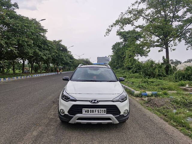 Second Hand Hyundai i20 Active [2015-2018] 1.2 SX Dual Tone in Kolkata