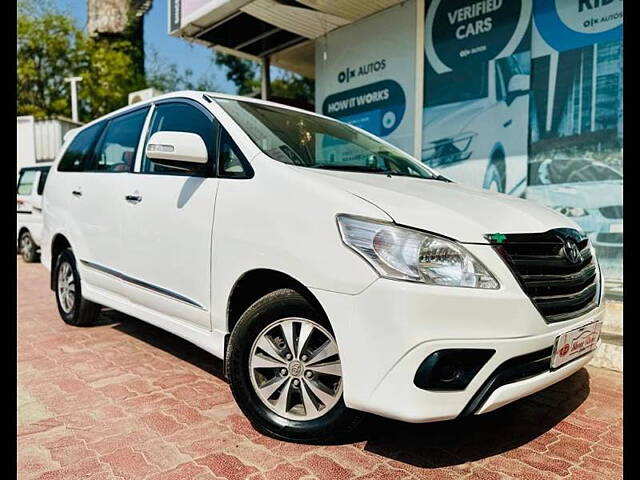 Second Hand Toyota Innova [2013-2014] 2.5 VX 7 STR BS-III in Ahmedabad